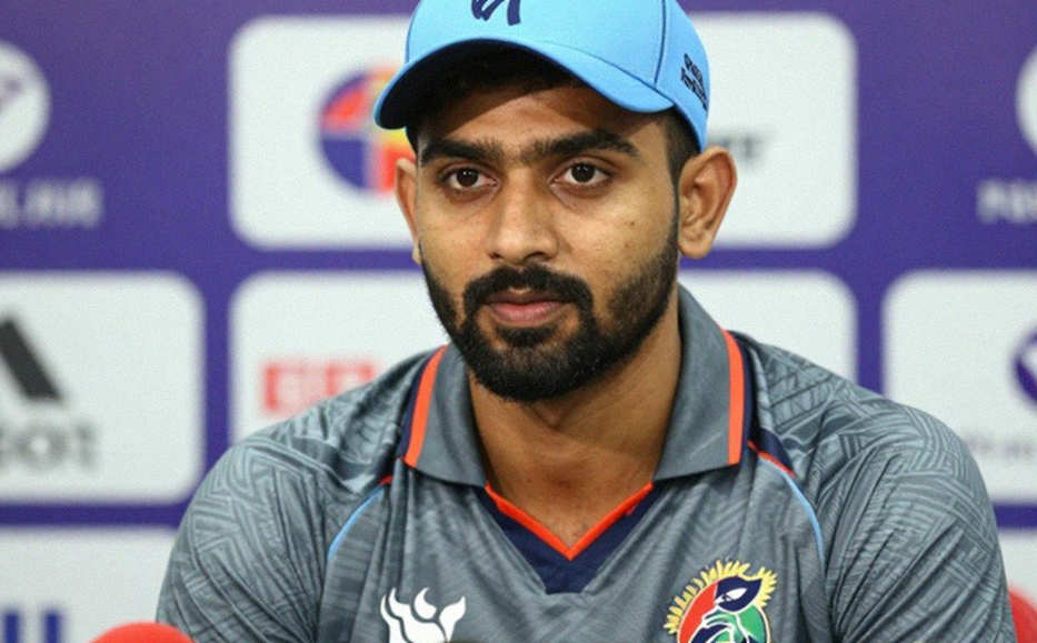 এশিয়ার ঘরোয়া লিগের নিলাম-হিসাব: হাতে গোনা খাতা, না-গোনা খেলোয়াড়